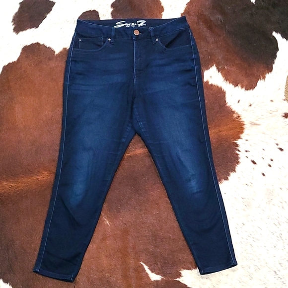 Seven7 High Rise Skinny Skin-Fit jeans - Picture 3 of 8